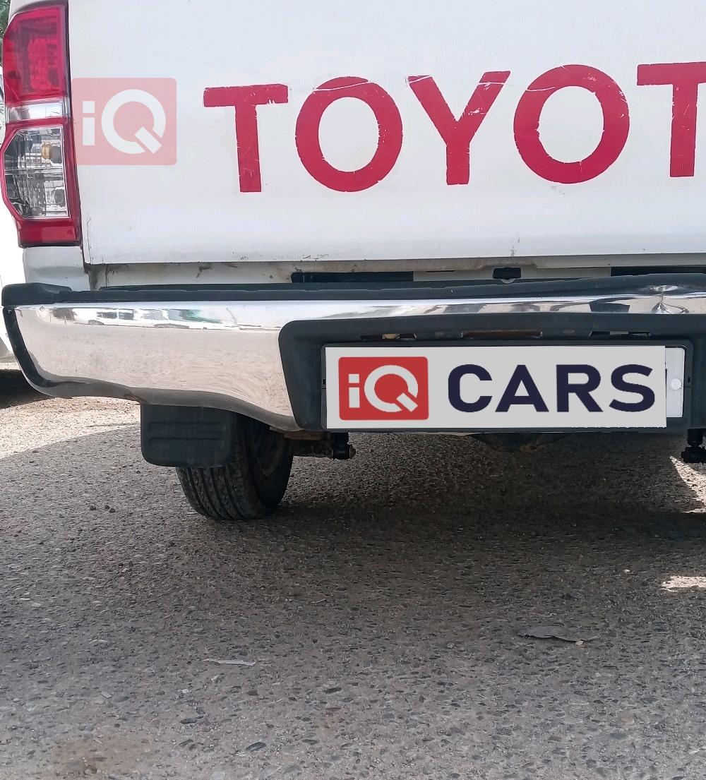 تويوتا هايلوكس